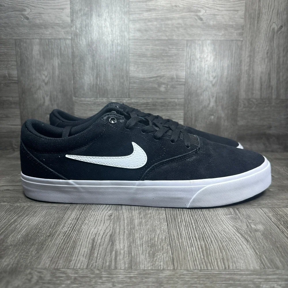 Nike Charge Skate Shoes Womens 11 Black Suede White NEW IM4399-001